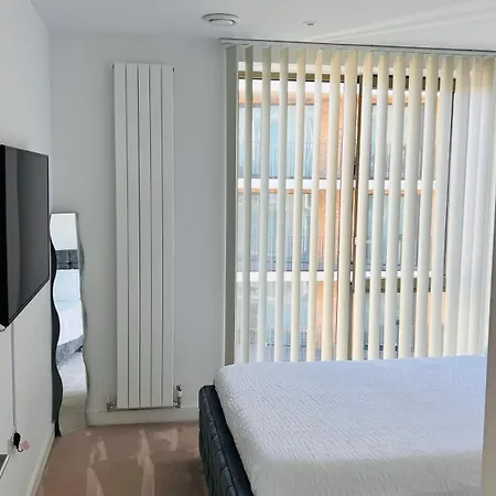 Lush Living - Double Room With Private Bathroom Лондон Экстерьер фото